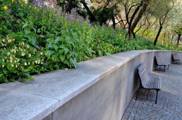 Cost of Concrete Retaining Wall Service in Hopkins