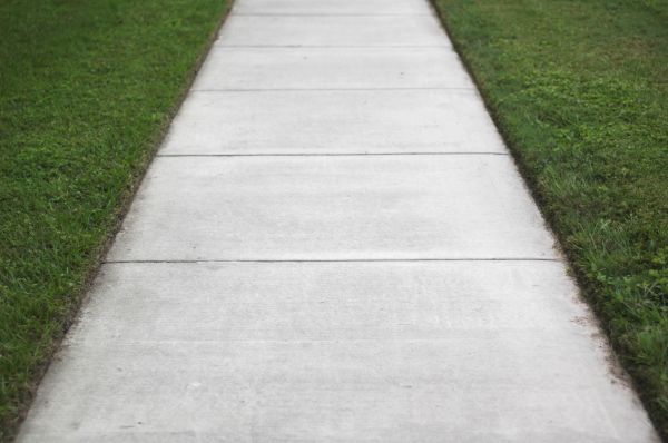 Cost of Sidewalk Concrete Construction in Hopkins