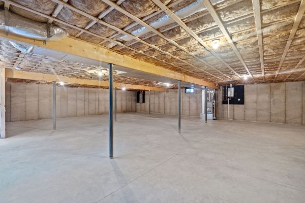 Cost of Basement Floor Installation in Hopkins