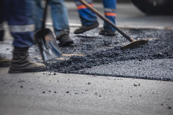 Cost of Driveway Pavement Installation in Hopkins