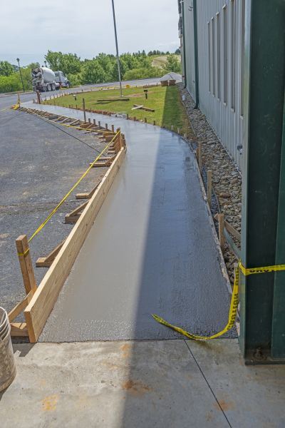 Cost of Concrete Sidewalk Paving in Hopkins